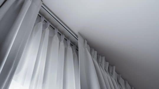 Tow Layers Curtain With Rails